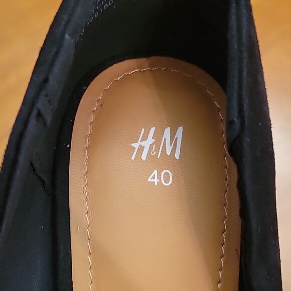 H & M Pumps - Picture 6 of 7